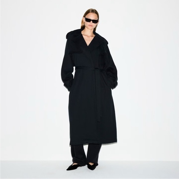 NEW Skims Boyfriend Fleece Onyx Oversized Black Trench Coat Revolve size XL NEW - Picture 7 of 9